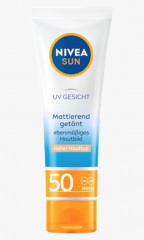 NIVEA SUN Sonnenfluid Gesicht mattierend &amp; hell getönt LSF 50, 50 ml, Матирующий и слегка тонирующий солнцезащитный флюид для лица SPF 50, 50 мл
