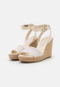 Tommy Hilfiger WEDGE High heeled sandals sugarcane WEDGE Босоножки на высоком каблуке сахарный тростник