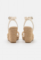 Tommy Hilfiger WEDGE High heeled sandals sugarcane WEDGE Босоножки на высоком каблуке сахарный тростник