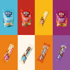 BitesWeLove Adventskalender 2026, 24 Protein-, Hafer-, Nuss- und Huelsenfrucht-Snacks, 1050 g, BitesWeLove Адвент-календарь 2026 с протеиновыми и овсяными батончиками, ореховыми и бобовыми снеками, 24 упаковки, 1050 г