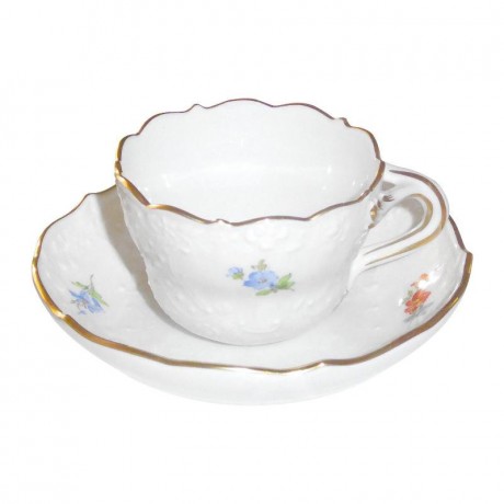 Meissen Meissen 'Neuer Ausschnitt - Gestreute Blumchen mit Goldrand' Mocca-/Espressotasse 2-tlg. Meissen "New Cut - Scattered Flowers with Gold Rand" Чашка для мокко/эспрессо, 2 предм.