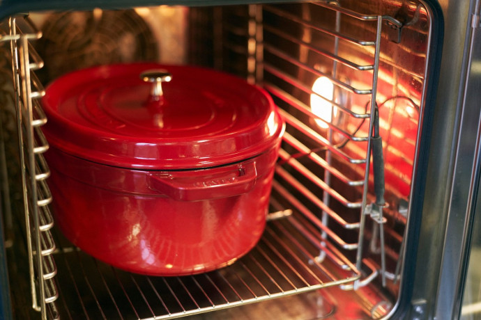 Staub Staub Br\u00e4ter rot Размножители пыли