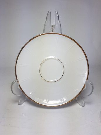 Winterling Roslau Bavaria Чайная пара, белый фарфор с позолоченным ободком и рельефным узором, Германия, 1960-70гг.