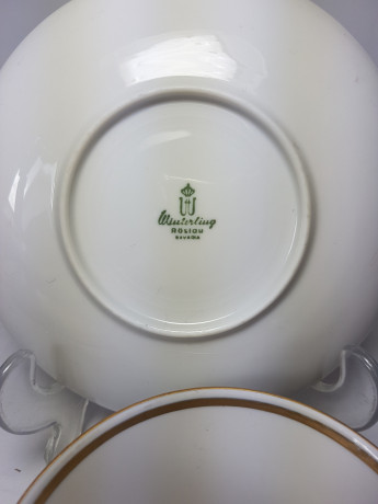 Winterling Roslau Bavaria Чайная пара, белый фарфор с позолоченным ободком и рельефным узором, Германия, 1960-70гг.