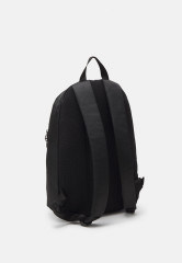Tommy Hilfiger SKYLINE BACKPACK UNISEX Rucksack black РЮКЗАК SKYLINE UNISEX Рюкзак черный