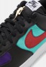 Nike Sportswear AIR FORCE 1 #x27;07 LV8 EMB Sneaker low black/gym red/washed teal/court purple/university gold/mantra orange AIR FORCE 1 #x27;07 LV8 EMB Низкие кроссовки женские черный/спортивный красный/бледно-бирюзовый/коралловый фиолетовый/университетс