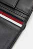 Tommy Hilfiger PREM LEA AND COIN UNISEX Wallet black PREM LEA AND COIN UNISEX Бумажник черный