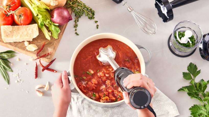 Braun Braun Stabmixer MQ 5277BK MultiQuick 5 Vario, 1000 W, mit Schneebesen, Kuchenmaschine, Gemusestampfer und 600 ml Mixbecher  Ручной блендер Braun MQ 5277BK MultiQuick 5 Vario, 1000 Вт, с венчиком, машиной для торта, овощерезкой и чашей для смешивания