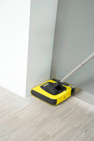 KARCHER KARCHER Akkubesen KB 5, beutellos, Akkulaufzeit: bis zu 30 Min. auf Hartboden Аккумуляторная метла KARCHER KB 5, без мешка, время работы от аккумулятора: до 30 минут на твердых полах
