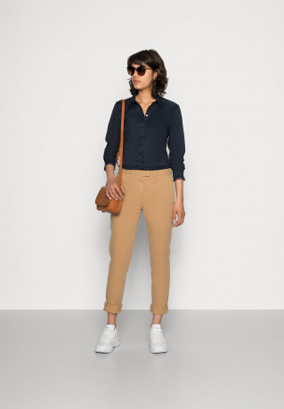 Tommy Hilfiger HERITAGE SLIM FIT Button-down blouse midnight HERITAGE SLIM FIT Блуза на пуговицах полночь