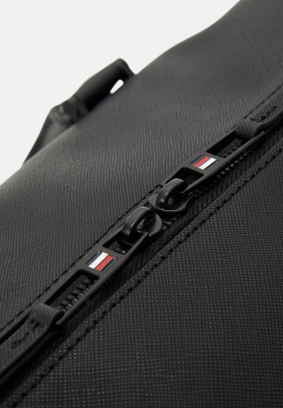 Tommy Hilfiger BUSINESS DUFFLE UNISEX Weekend bag black BUSINESS DUFFLE UNISEX Сумка выходного дня черный