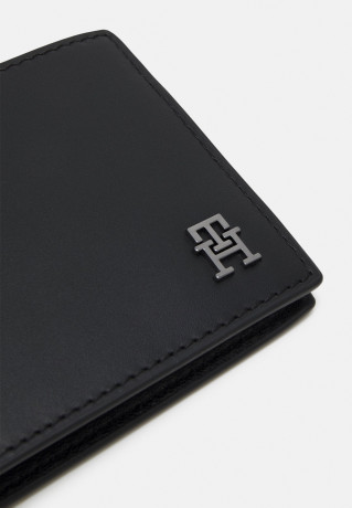 Tommy Hilfiger TH MODERN LEA MINI CC Wallet black TH MODERN LEA MINI CC Бумажник черный