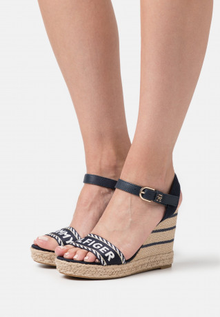 Tommy Hilfiger SEASONAL WEBBING WEDGE High heeled sandals space blue SEASONAL WEBBING WEDGE Босоножки на высоком каблуке космический синий
