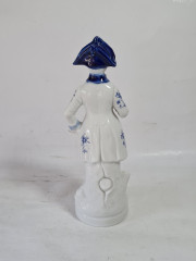 Статуэтка винтажная Ginori Im Stil &quot;Солдат в треуголке&quot;, фарфор, 21 x 7 см, Германия, 1960-70гг.