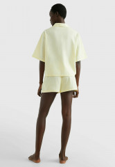 Tommy Hilfiger ITHACA STRIPE SHORT SET Pyjamas ithaca   vivid yellow КОРОТКИЙ КОМПЛЕКТ В ПОЛОСКУ ITHACA пижама Итака ярко-желтый