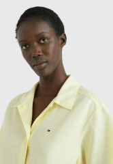 Tommy Hilfiger ITHACA STRIPE SHORT SET Pyjamas ithaca   vivid yellow КОРОТКИЙ КОМПЛЕКТ В ПОЛОСКУ ITHACA пижама Итака ярко-желтый