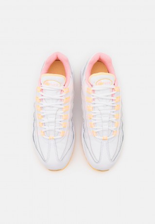 Nike Sportswear AIR MAX 95 Sneaker low white/arctic punch/melon tint AIR MAX 95 низкие кроссовки женские белый/арктический пунш/дынный оттенок