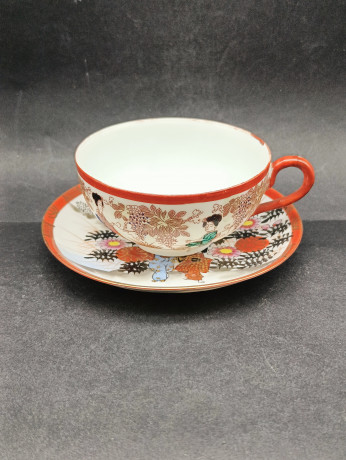 Сервиз чайный винтажный в традиционном китайском стиле "Девушки в саду", на 6 персон, фарфор, ручная роспись, Китай, 1960-70гг.