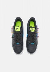 Nike Sportswear AIR FORCE 1 #x27;07 PRM UNISEX Sneaker low dark smoke grey/photo blue/volt/multi-color/white AIR FORCE 1 #x27;07 PRM UNISEX Низкие кроссовки женские темный дымчато-серый/фотосиний/вольтовый/многоцветный/белый