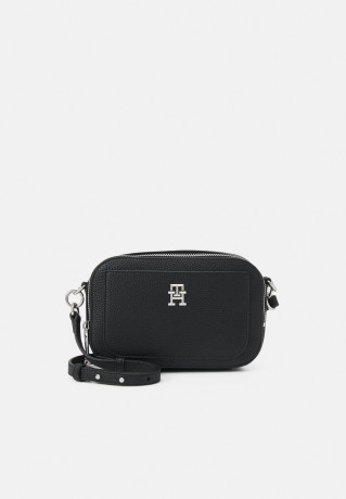 Tommy Hilfiger EMBLEM CAMERA BAG Across body bag black СУМКА ДЛЯ КАМЕРЫ EMBLEM Сумка через плечо черный