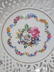 Schumann Круглое фарфоровое блюдо с ажурным краем и цветочным рисунком, 19 x 4,5 см, Германия, 1960-70гг.