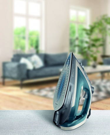 Tefal Tefal Dampfbugeleisen FV6842 Ultragliss Plus, 2800 W, 50 g/Minute kontinuierliche Dampfabgabe, 260 g/Minute Dampfstoss Паровой утюг Tefal FV6842 Ultragliss Plus, 2800 Вт, непрерывная подача пара 50 г/мин, паровой удар 260 г/мин