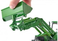 SIKU SIKU Farmer 3652 John Deere mit Frontlader 1:32 SIKU Farmer 3652 John Deere с фронтальным погрузчиком 1:32
