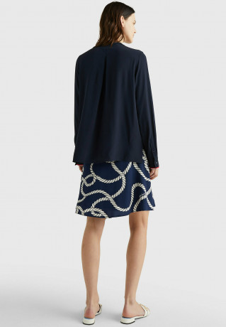 Tommy Hilfiger SIGNATURE TAPE REGULAR FIT Blouse desert sky SIGNATURE TAPE REGULAR FIT Блузка небо пустыни