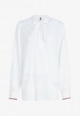 Tommy Hilfiger SIGNATURE TAPE REGULAR FIT Blouse th optic white SIGNATURE TAPE REGULAR FIT Блузка й оптический белый