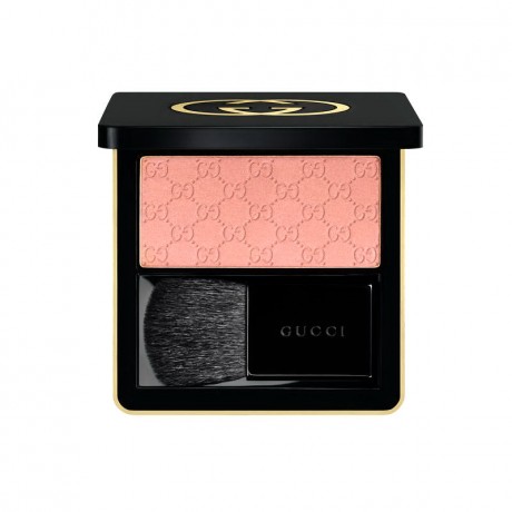 Румяна Gucci Sheer Blushing Powder, оттенок 040 Nude Freesia