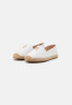 Tommy Hilfiger ESSENTIAL  Espadrilles ecru ESSENTIAL Эспадрильи экрю