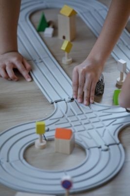 PLANTOYS Planworld Strassen und Schienen Autospielesets Игровые наборы Planworld Roads and Rails Cars