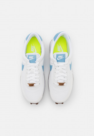 Nike Sportswear DAYBREAK Sneaker low white/obsidian/black/multicolor DAYBREAK Низкие кроссовки женские белый/обсидиан/черный/многоцветный