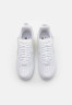 Nike Sportswear AIR FORCE 1 REACT UNISEX Sneaker low white AIR FORCE 1 REACT UNISEX Низкие кроссовки женские белый