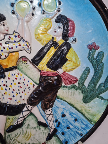 Тарелка декоративная винтажная Decor A Mano "Танцующая пара", ручная работа, 27,5 x 3 см, Италия, 1970-80гг.