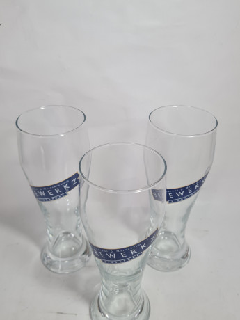 Пивные бокалы винтажные с логотипом Brewerkz Singapore, стекло, 3 шт., 0.5 л, 20 см, Сингапур, 1980-90гг.