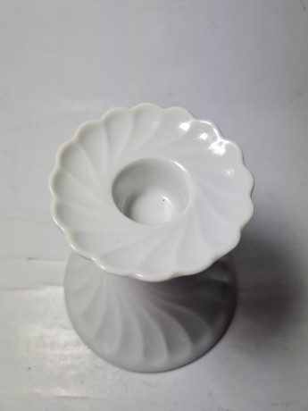 Limoges France Белый фарфоровый подсвечник, 10см x 9,5см, Франция, 1960-70гг.