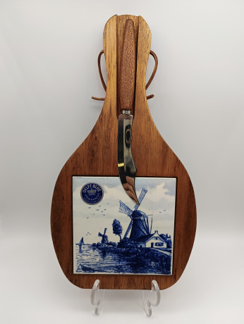 Разделочная доска винтажная Delft Blue (для сыра) "Мельница", с ножом, декор - фарфоровая плитка, ручная роспись, 28.5 х 15.5 см, Голландия, 1960-70гг.