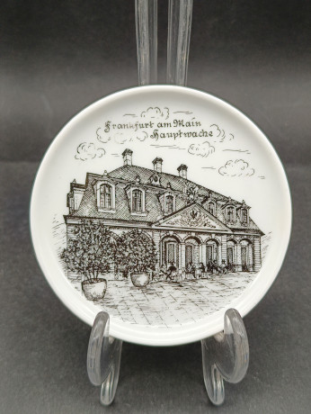 Набор декоративных тарелок винтажных Furstenberg "Немецкие города", в заводской упаковке, фарфор, 6 шт., 9.5 см, Германия, 1970-80гг.