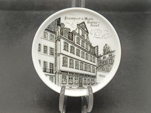 Набор декоративных тарелок винтажных Furstenberg "Немецкие города", в заводской упаковке, фарфор, 6 шт., 9.5 см, Германия, 1970-80гг.