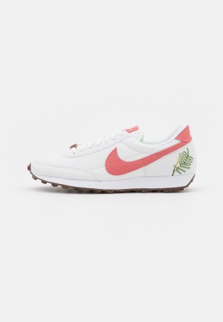 Nike Sportswear DAYBREAK Sneaker low white/light sienna/sail DAYBREAK Низкие кроссовки женские белый/светло-сиенна/парус
