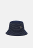 Tommy Hilfiger FEMININE BUCKET HAT Hat washed denim ЖЕНСКАЯ ШАПКА ОТ ВЕША Шляпа выстиранный деним