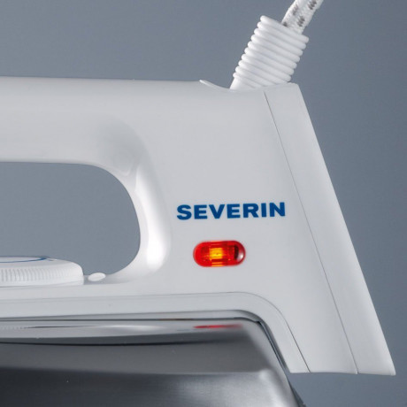 Severin Severin Trockenbugeleisen BA 3211, 1200 W, Alu-Feinschliffsohle gleitet ohne grossen Aufwand – selbst in enge Zwischenraume  Сухой утюг Severin BA 3211, 1200 Вт, мелкошлифованная алюминиевая подошва легко скользит даже в узких пространствах.