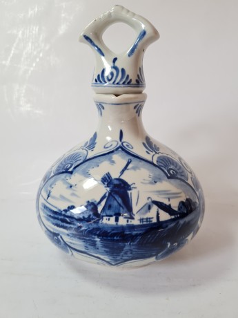 Кувшин винтажный с крышкой-пробкой Delft Blue / Erven Lucas Bols Amsterdam 1575 "Мельницы", фарфор, 22 x 11см, Голландия, 1950-60гг.