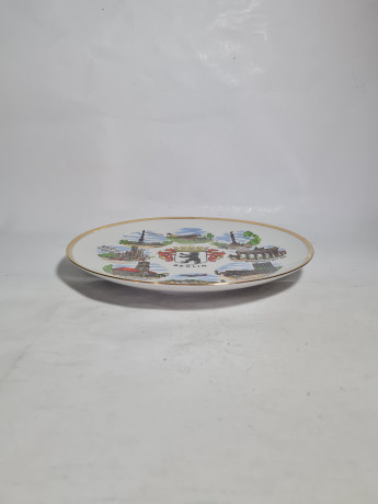 Тарелка декоративная винтажная Jlmenau / H L R Berlin "Достопримечательности Берлина", фарфор, 23.5 см, ГДР, 1973-77гг.