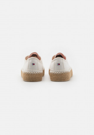 Tommy Hilfiger ROPE CORPORATE Espadrilles ecru ROPE CORPORATE Эспадрильи экрю