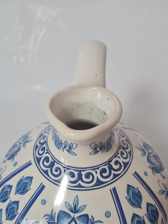 Ulmer Keramik Керамический кувшин с крышкой для вина, белый фарфор с голубым цветочным орнаментом, 700 мл, 21 x 16,5 см, Германия, 1960-70гг.