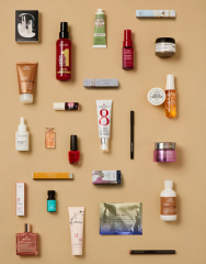flaconi Collection 24 Love Brands Adventskalendar Адвент-календарь 2025, 26 бьюти-сюрприза лучших мировых брендов