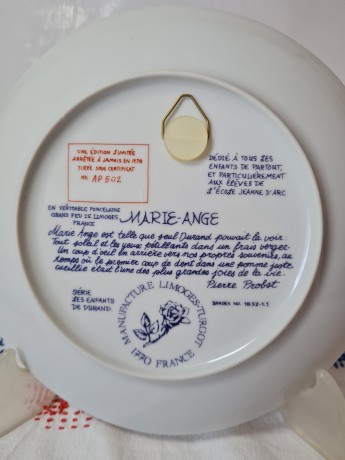 DE LIMOGES Коллекционные Тарелки "Мари-Анж" и "Рождественский Витраж: Волхвы Ведомые Звездой", сертификаты, 21 см, Франция