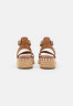 Tommy Hilfiger LOW WEDGE  Espadrilles summer cognac НИЗКАЯ КЛЕТКА Эспадрильи летний коньяк